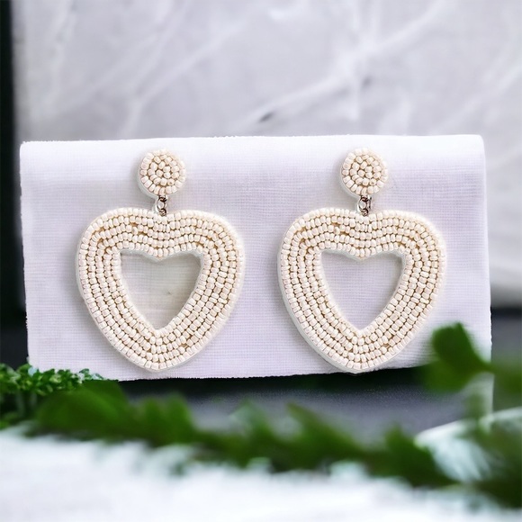 Fourty Dreams Boutique Jewelry - New white heart beaded earrings